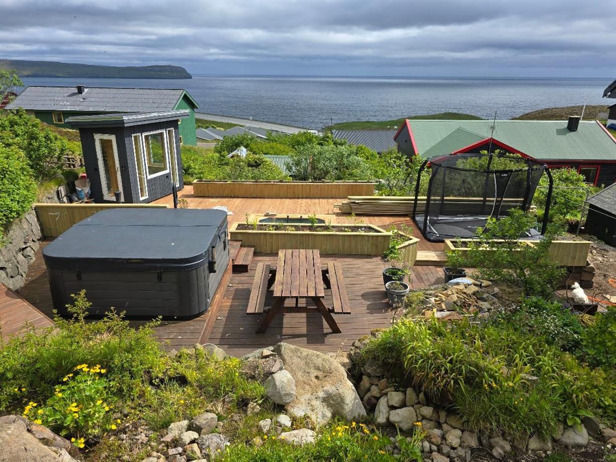 Faroeguide Bed and Breakfast Tórshavn Exteriör bild