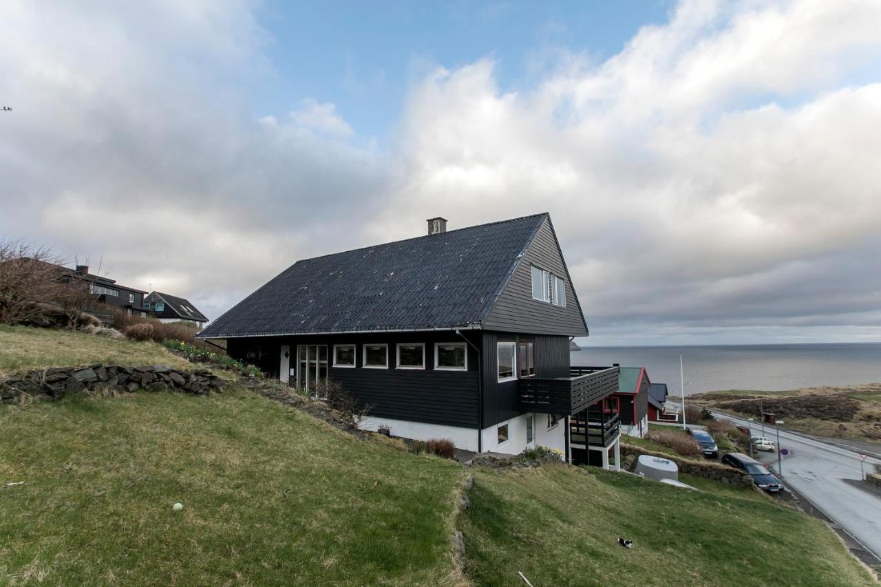 Faroeguide Bed and Breakfast Tórshavn Exteriör bild